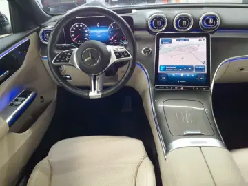 MERCEDES-BENZ C 220d T 9G-Ava Pano Assi  BusiP HuD DIS