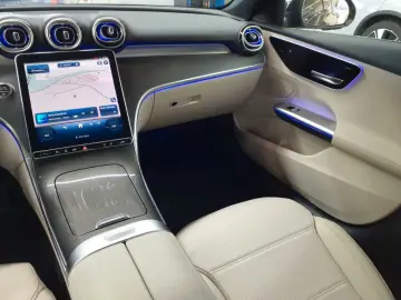 MERCEDES-BENZ C 220d T 9G-Ava Pano Assi  BusiP HuD DIS