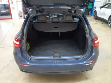 MERCEDES-BENZ C 220d T 9G-Ava Pano Assi  BusiP HuD DIS