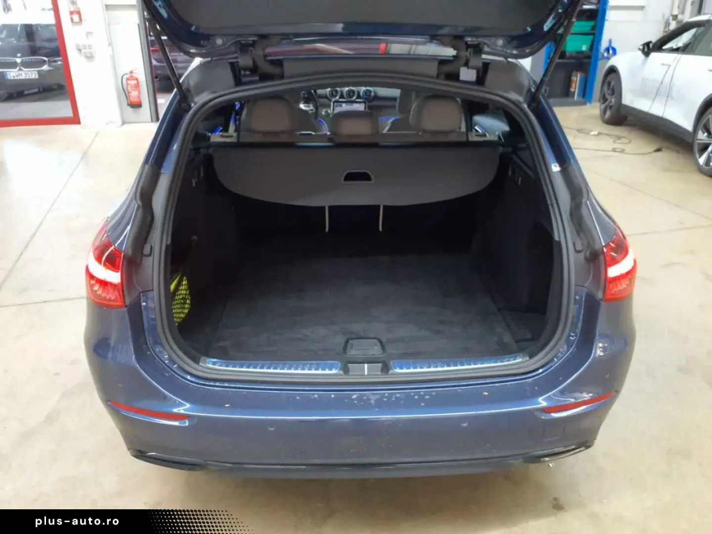 MERCEDES-BENZ C 220d T 9G-Ava Pano Assi  BusiP HuD DIS