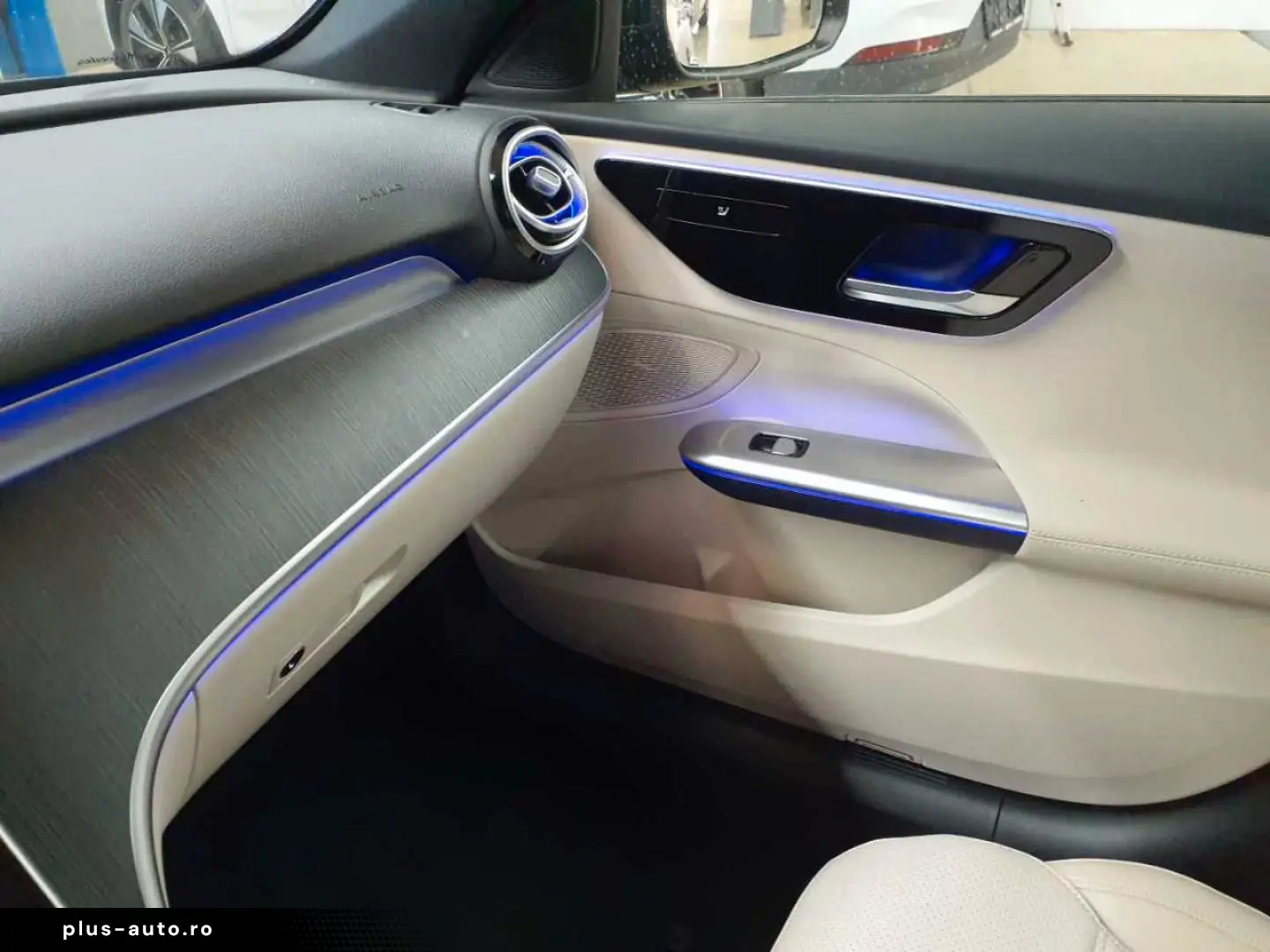 MERCEDES-BENZ C 220d T 9G-Ava Pano Assi  BusiP HuD DIS