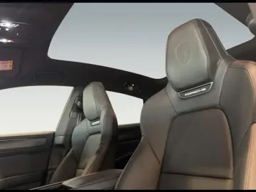 Porsche Cayenne S Coupe Electric HA-Steering Head-Up BOSE