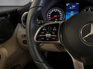MERCEDES-BENZ C 220 d Coupe   LED  DAB  Kamera