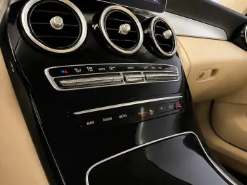 MERCEDES-BENZ C 220 d Coupe   LED  DAB  Kamera