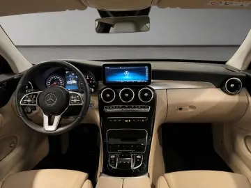 MERCEDES-BENZ C 220 d Coupe   LED  DAB  Kamera