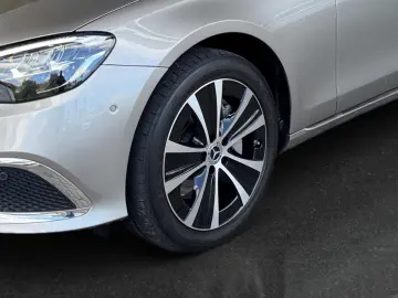 MERCEDES-BENZ E 300 e Exclusive Wide AHK Memory Kamera