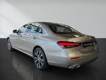 MERCEDES-BENZ E 300 e Exclusive Wide AHK Memory Kamera