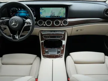MERCEDES-BENZ E 400 d 4Matic Limousine LEDER BEIGE C…