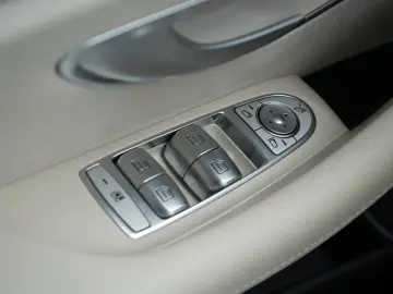 MERCEDES-BENZ E 400 d 4Matic Limousine LEDER BEIGE C…