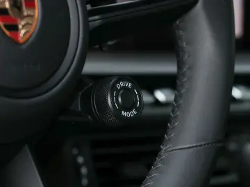 PORSCHE 911 992 GT3 Touring Lift BOSE