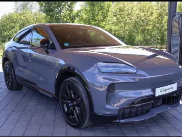 Porsche Cayenne S Coupe Electric el AHK MoodModes SportD