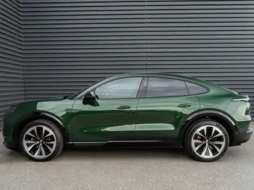Porsche Cayenne Coupe Electric HA steering head-up BOSE