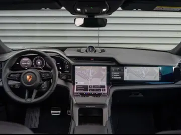Porsche Cayenne Coupe Electric HA steering head-up BOSE