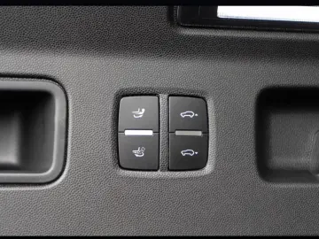 Porsche Cayenne Coupe Electric HA steering head-up BOSE