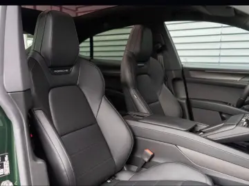 Porsche Cayenne Coupe Electric HA steering head-up BOSE