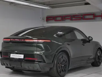 Porsche Cayenne Coupe Electric Bose Headup HD Matrix LED