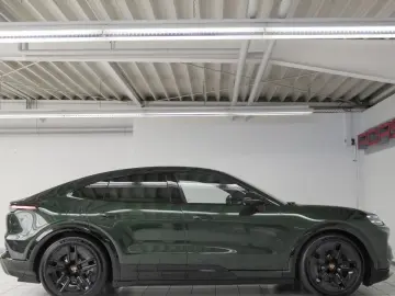 Porsche Cayenne Coupe Electric Bose Headup HD Matrix LED