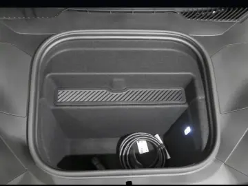 Porsche Cayenne Coupe Electric Bose Headup HD Matrix LED