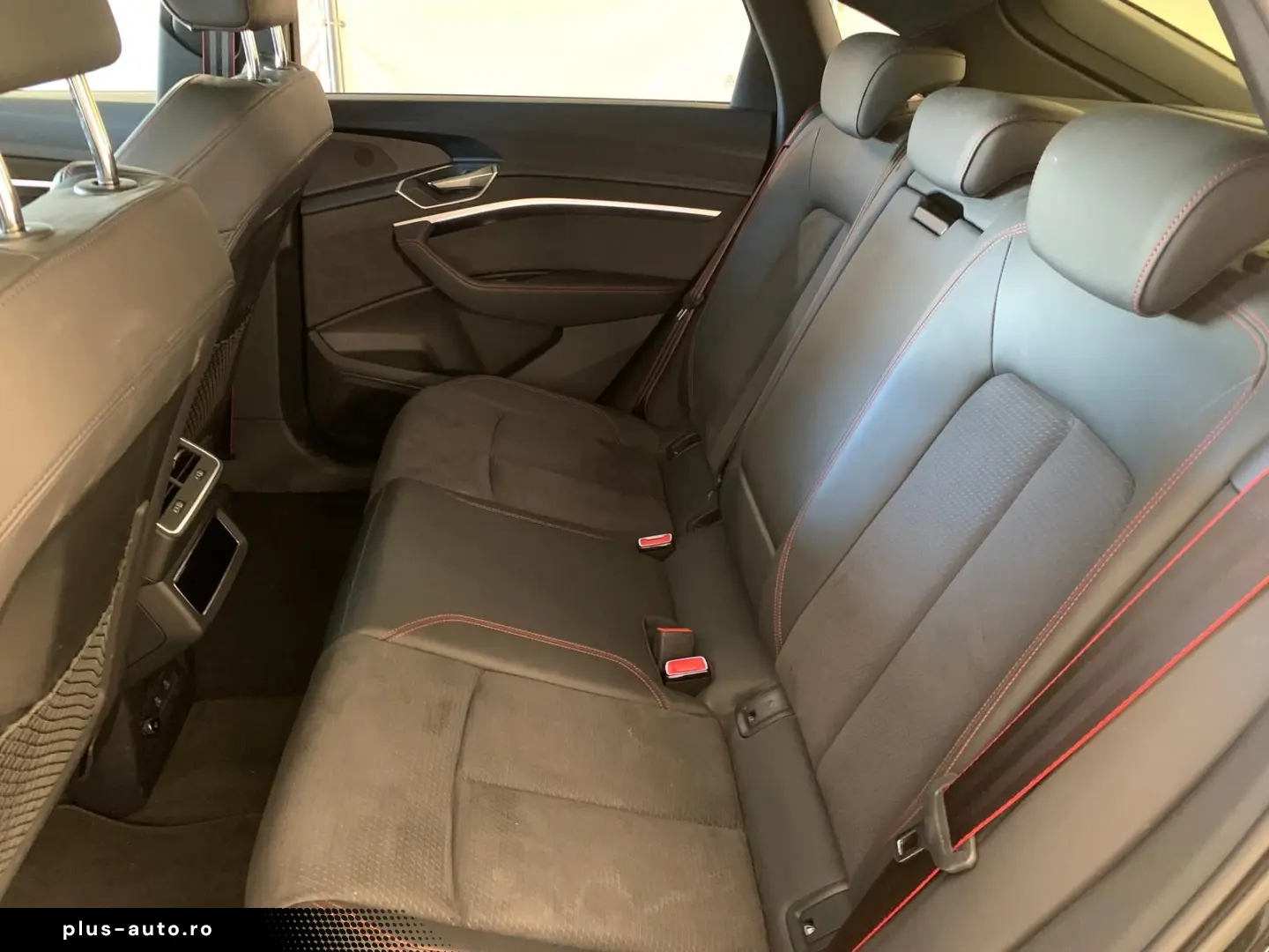 AUDI Q8 Sportback 55 S-Line ACC MATRIX PANO 360 KAM