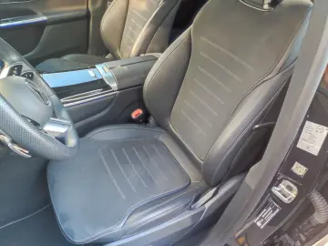 MERCEDES-BENZ GLC 300 4M Coupé 9G-TR AHK Distr Easy-P Pano