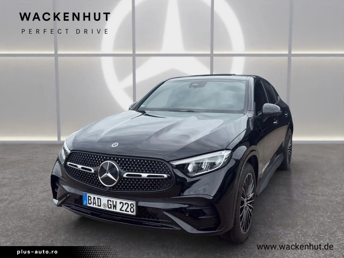 MERCEDES-BENZ GLC 300 d 4M COUPE AMG NIGHT AHK DISTR 360