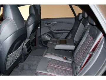 AUDI RS Q8 4.0 TFSI quattro Tiptronic Standhzg AHK Pa