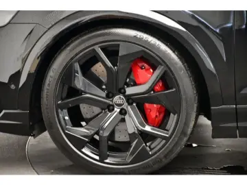 AUDI RS Q8 4.0 TFSI quattro Tiptronic Standhzg AHK Pa