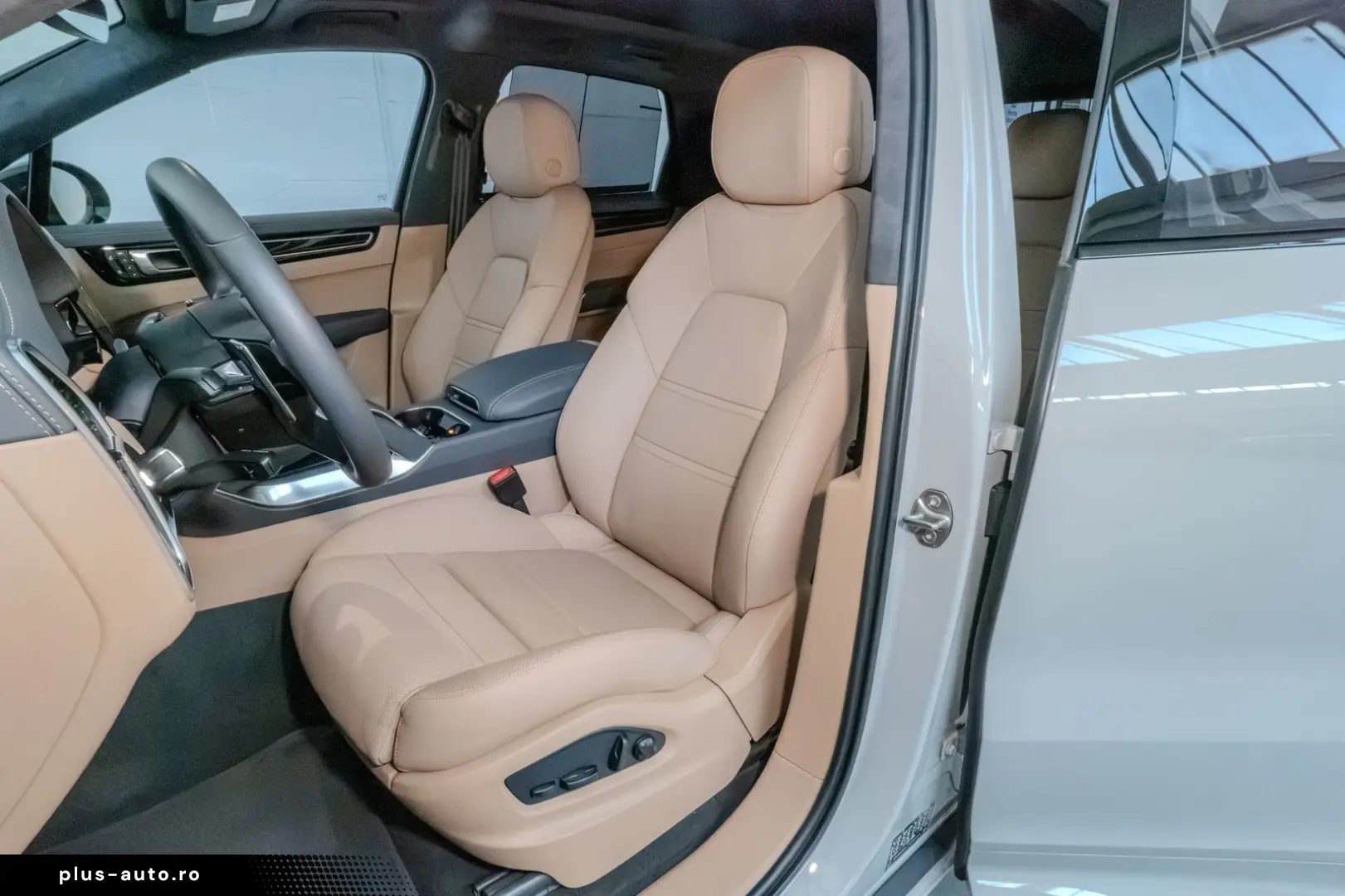PORSCHE Cayenne Turbo S E-Hybrid I APPROVED I Massage