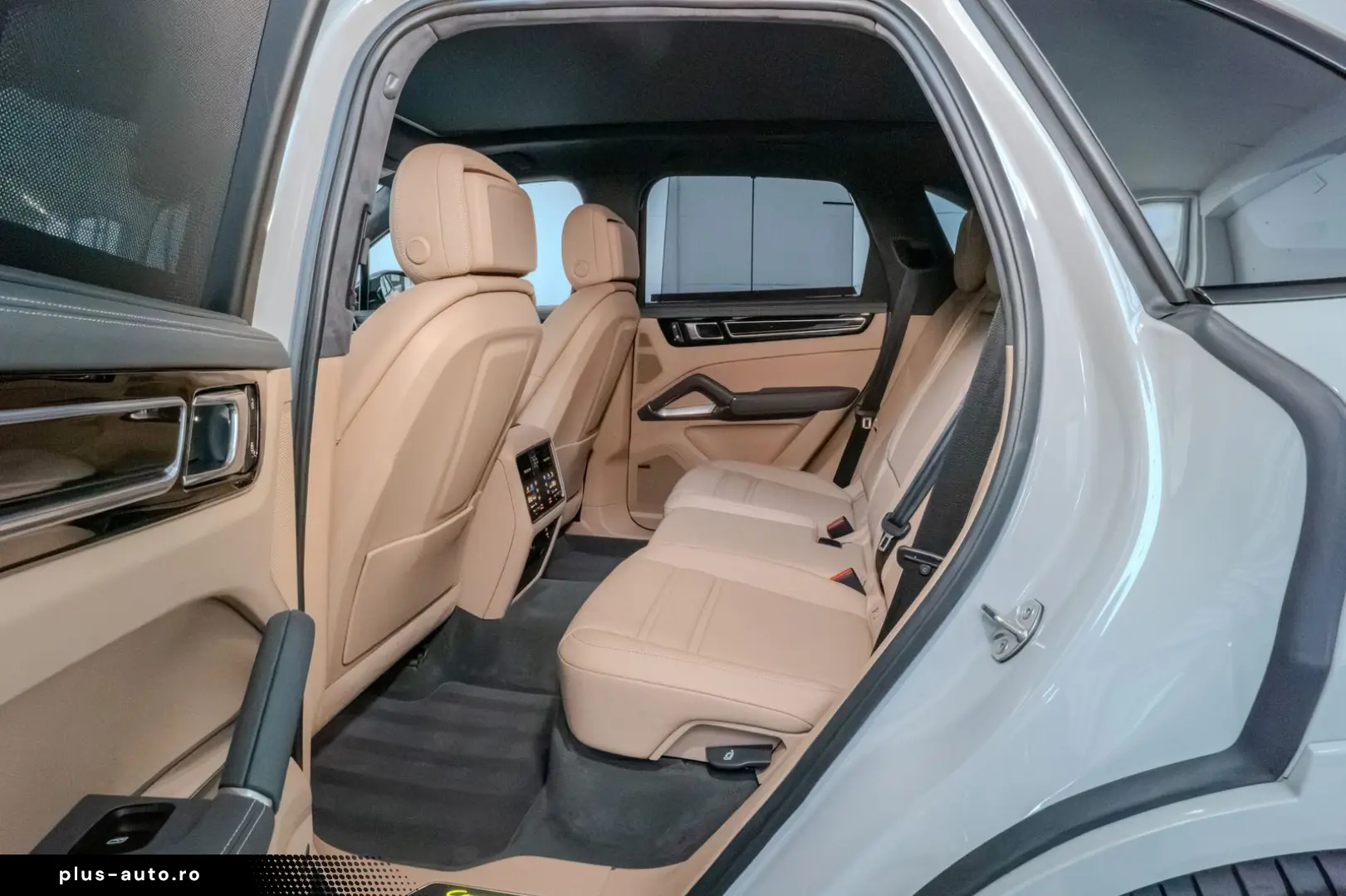 PORSCHE Cayenne Turbo S E-Hybrid I APPROVED I Massage