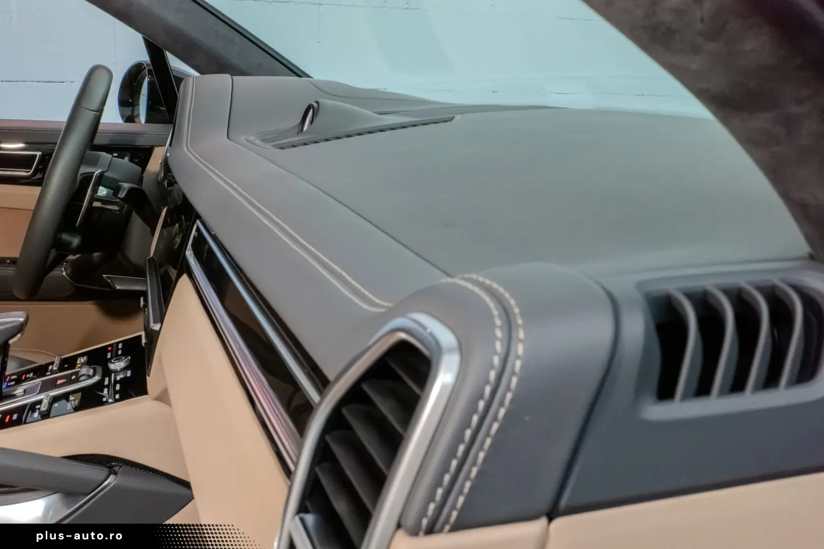 PORSCHE Cayenne Turbo S E-Hybrid I APPROVED I Massage