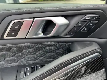 BMW X6 M Competition SkyLounge Voll Individual Farbe