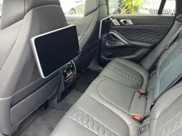 BMW X6 M Competition SkyLounge Voll Individual Farbe