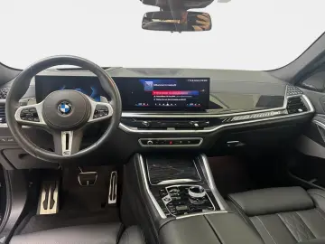 BMW X6 M60i xDrive M Sport Pro AHK Standhzg Pano ACC