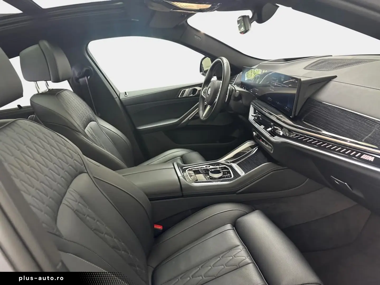 BMW X6 M60i xDrive M Sport Pro AHK Standhzg Pano ACC