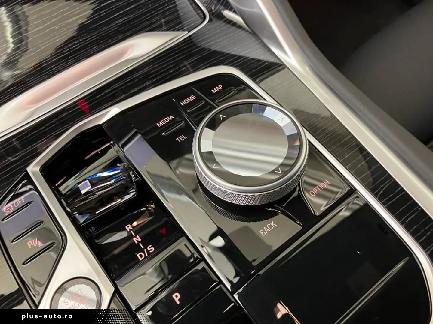 BMW X6 M60i xDrive M Sport Pro AHK Standhzg Pano ACC