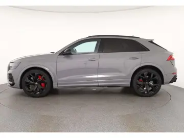 AUDI RSQ8 TFSI quattro