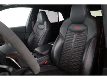 AUDI RSQ8 TFSI quattro