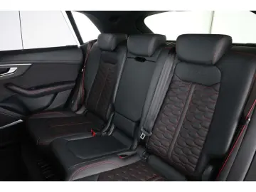 AUDI RSQ8 TFSI quattro