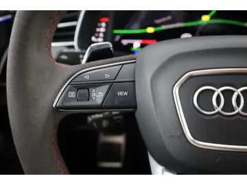 AUDI RSQ8 TFSI quattro
