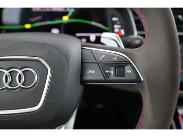 AUDI RSQ8 TFSI quattro
