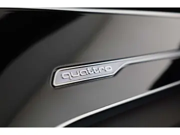 AUDI RSQ8 TFSI quattro