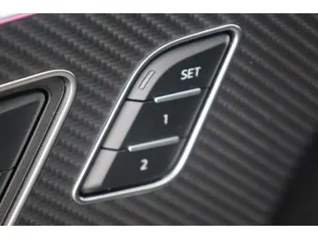 AUDI RSQ8 TFSI quattro