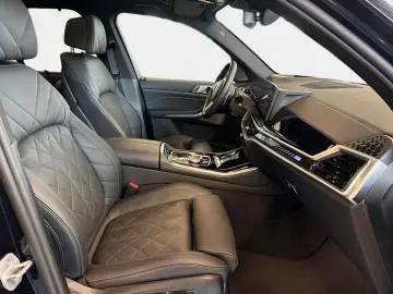 BMW X5 M60i xDrive AHK Pano Innovation Standhzg. ACC
