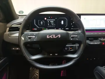 KIA EV9 GT-line Launch Edition 4WD Pano CAM
