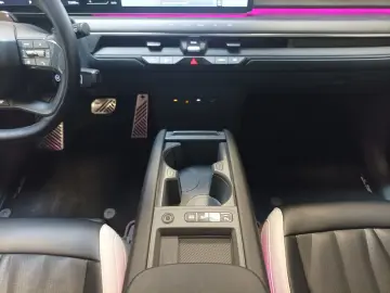 KIA EV9 GT-line Launch Edition 4WD Pano CAM