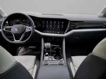 VW Touareg 3.0 TSI eHybrid 4M. Elegan. HUD LUFT AHK
