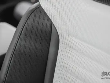 LAND ROVER Range Rover Sport SV Edition Two - Carbon Pack