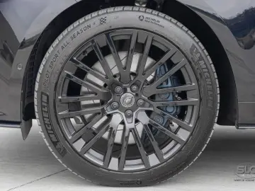 LAND ROVER Range Rover Sport SV Edition Two - Carbon Pack