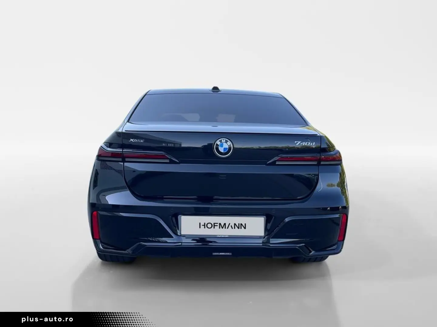 BMW 740d xDr M Sport Pro SkyLounge TheatreScreen AHK