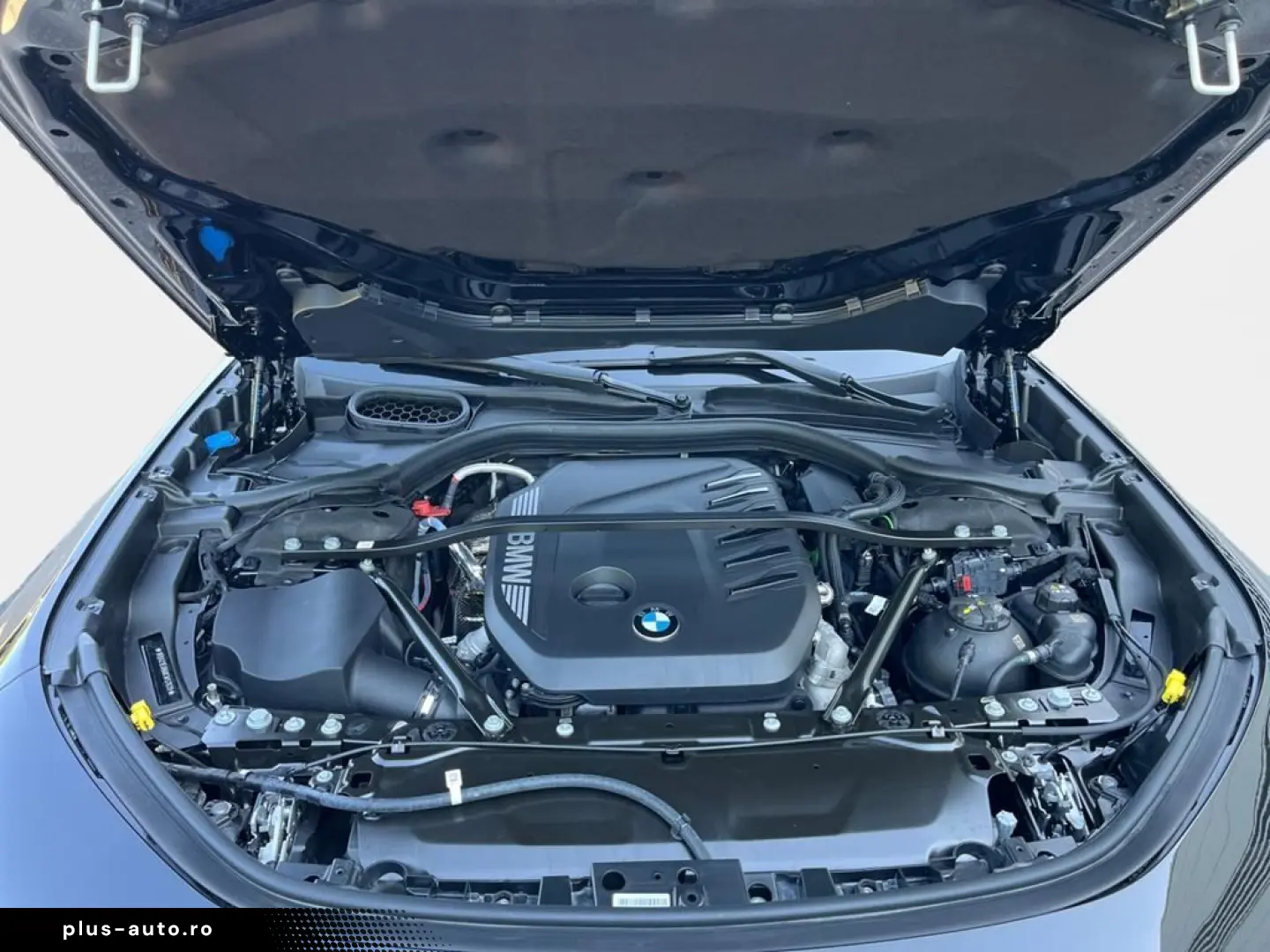 BMW 740d xDr M Sport Pro SkyLounge TheatreScreen AHK